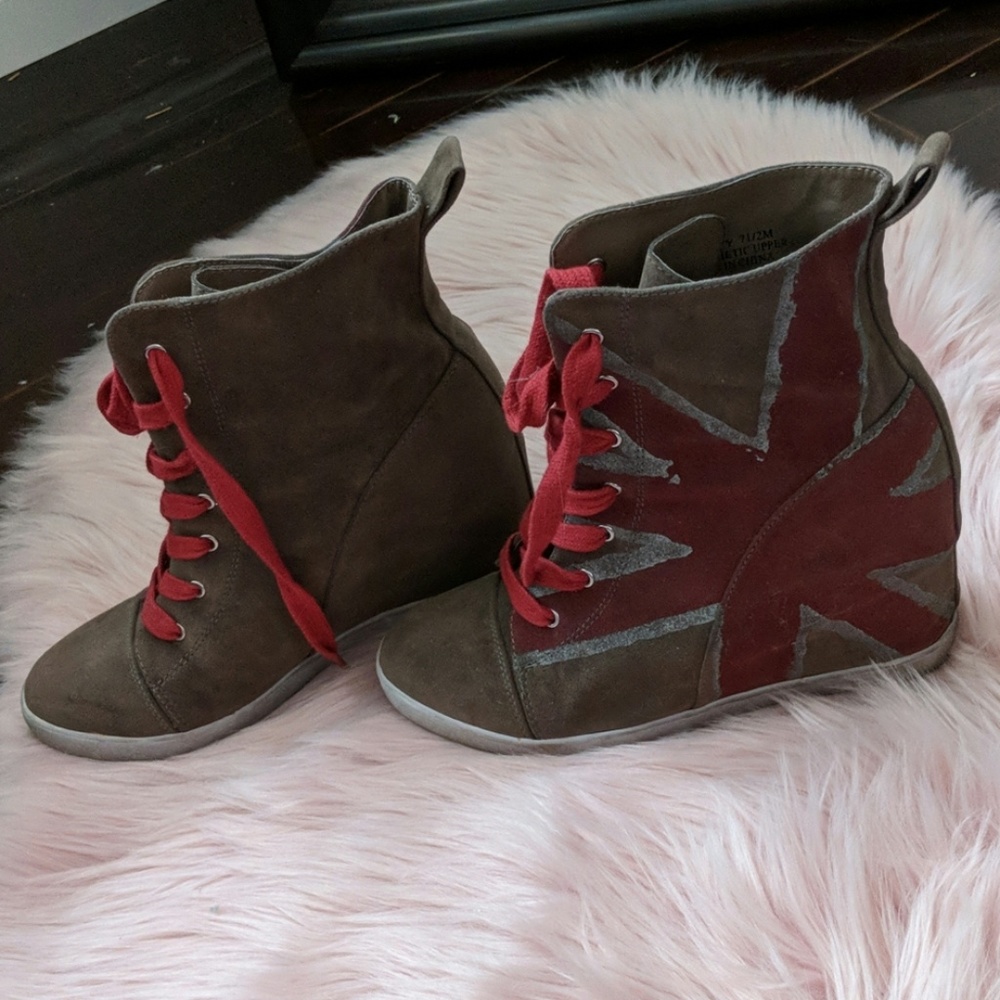 Suade Wedge Lace-ups with Europunk design